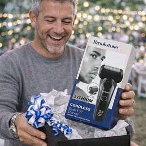 Brookstone Cordless Dual Foil Shaver Lithium Rechargeable Type-C – New in Box